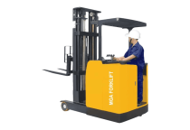 Sự khác nhau giữa xe nâng ngồi lái và xe nâng đứng lái