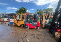 Bán Xe Nâng TPHCM: Giải Pháp Tối Ưu Cho Từng Ngành & Phân Tích Chi Phí Đầu Tư 2025 | Vinaboss✔️⭐️