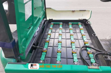 Giá bình ắc quy xe nâng 100% chính hãng giá rẻ