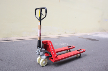 sửa xe nâng tay tận nơi – 0911.755.700