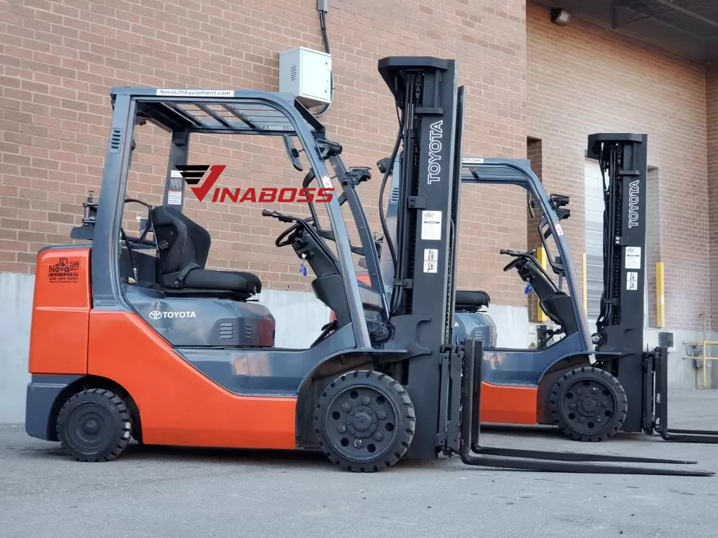 Nếu xe nâng của bạn gặp sự cố hoặc cần bảo dưỡng, hãy liên hệ ngay với Công Ty Xe Nâng Vinaboss