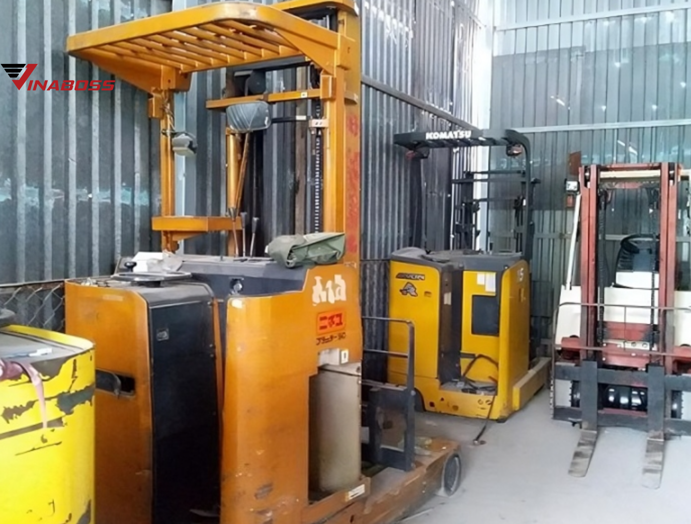 liên hệ ngay với Công ty Xe Nâng Vinaboss để nhận được sự hỗ trợ